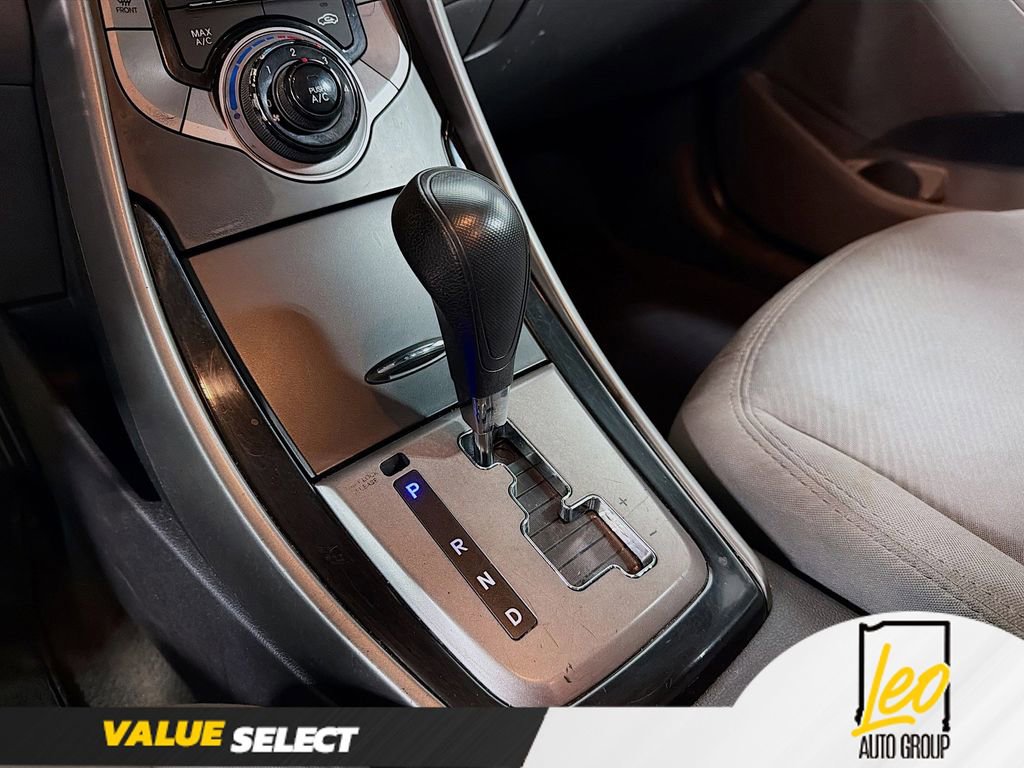 Used 2013 Hyundai Elantra GLS image 15