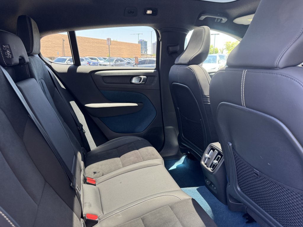 Used 2023 Volvo C40 P8 Recharge Ultimate image 40