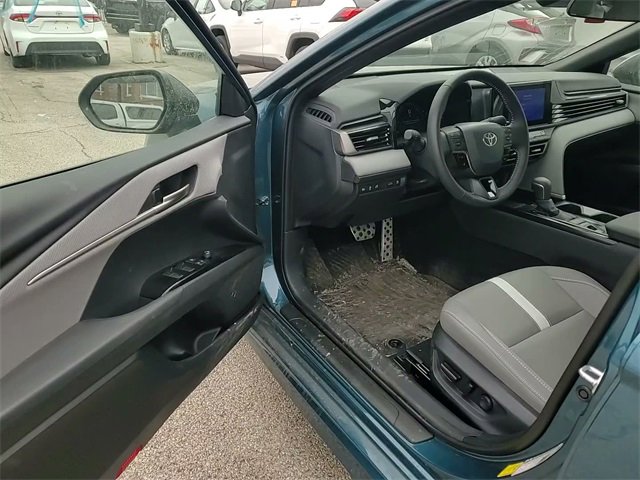 Certified 2025 Toyota Camry SE image 9