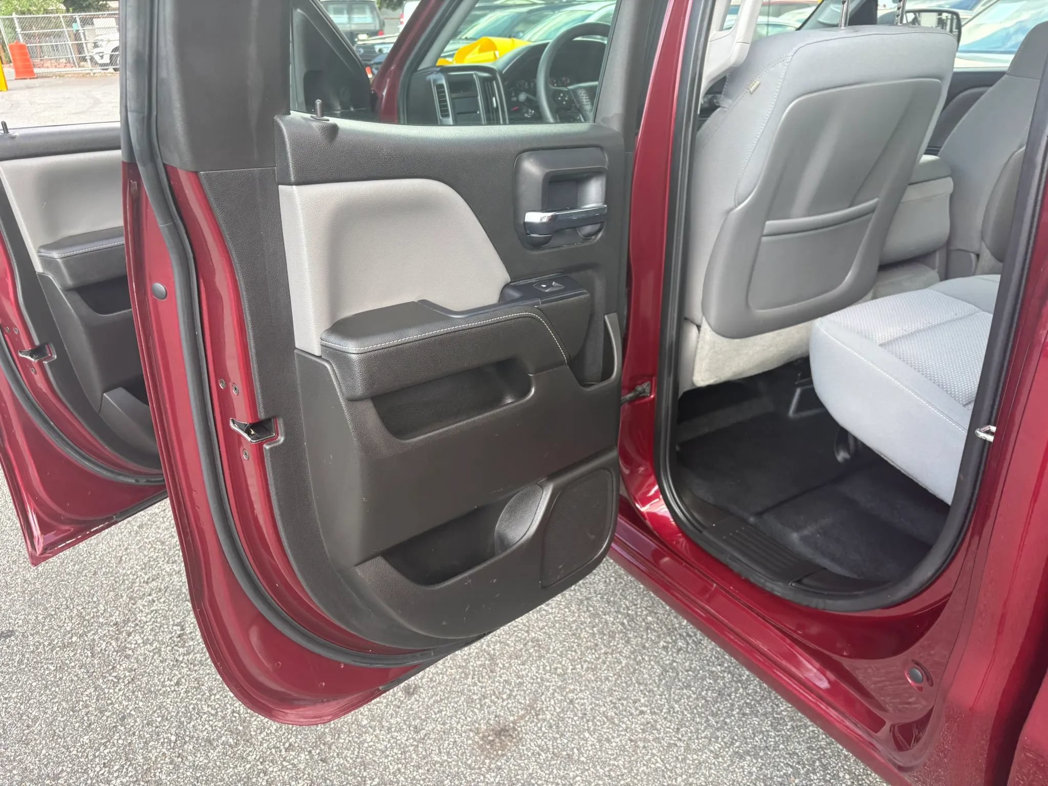 Used 2015 Chevrolet Silverado 1500 W/T RWD image 23