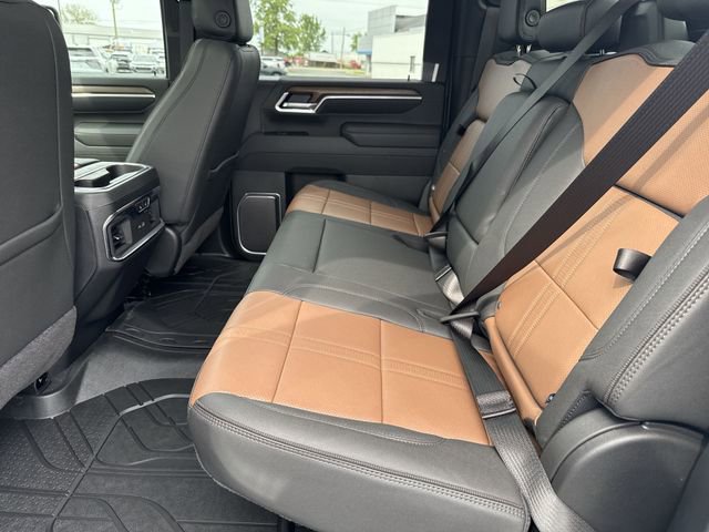 New 2026 Chevrolet Silverado 3500 High Country w/ High Country Premium Package AWD/4WD image 15