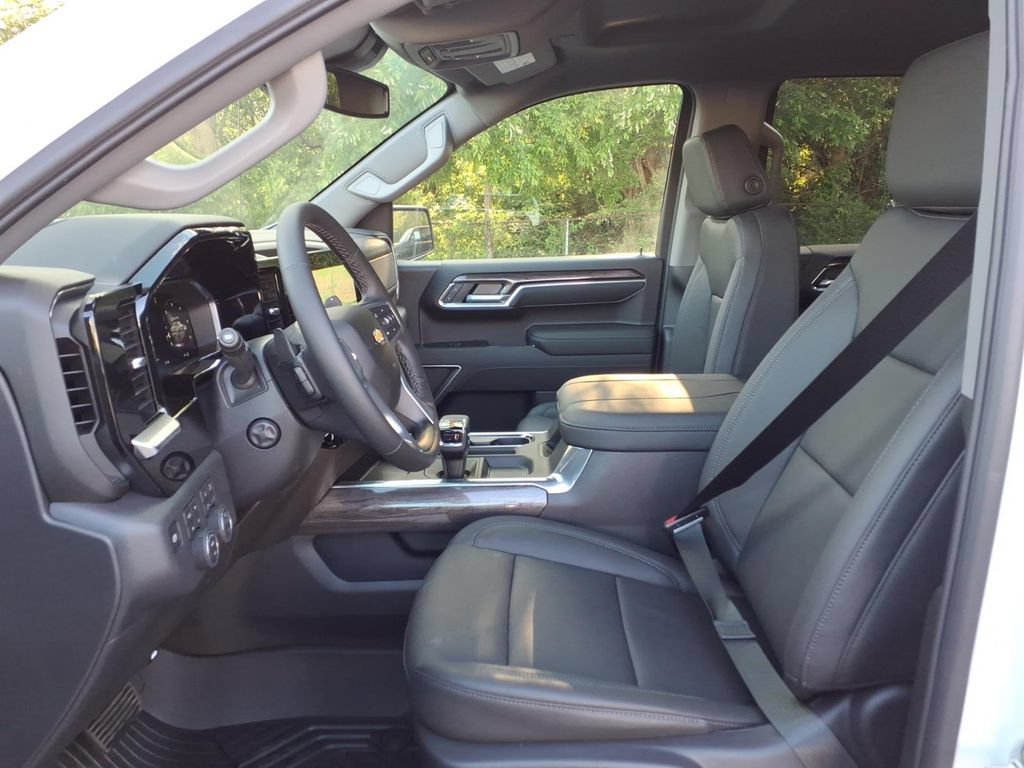 New 2026 Chevrolet Silverado 1500 LTZ AWD/4WD image 9