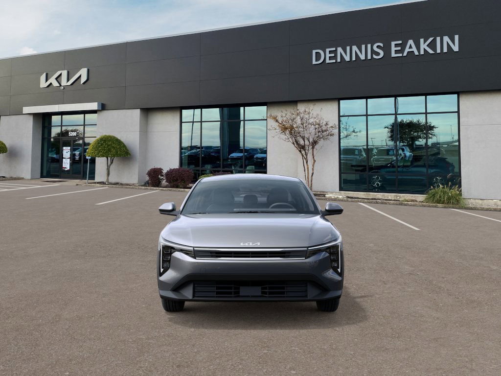 New 2025 Kia K4 LXS image 2