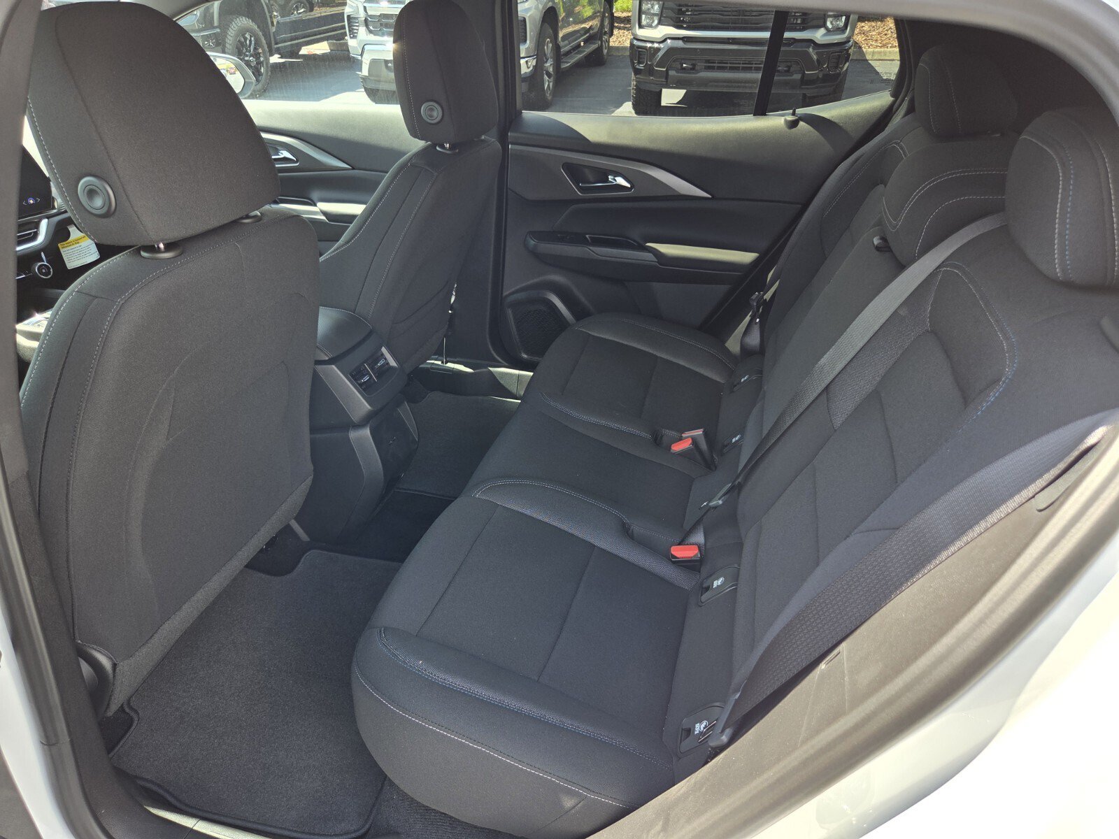 New 2026 Chevrolet Equinox EV LT FWD image 6