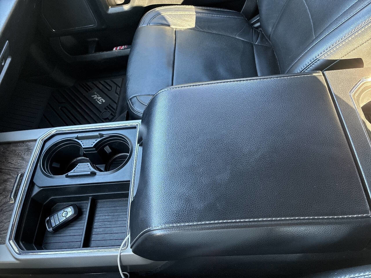 Used 2019 Ford F250 Lariat w/ Lariat Ultimate Package image 22