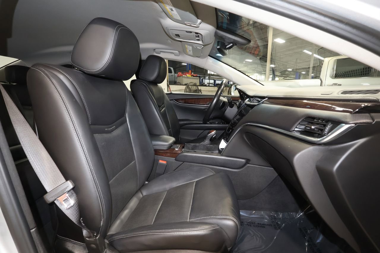 Used 2017 Cadillac XTS Luxury FWD image 17