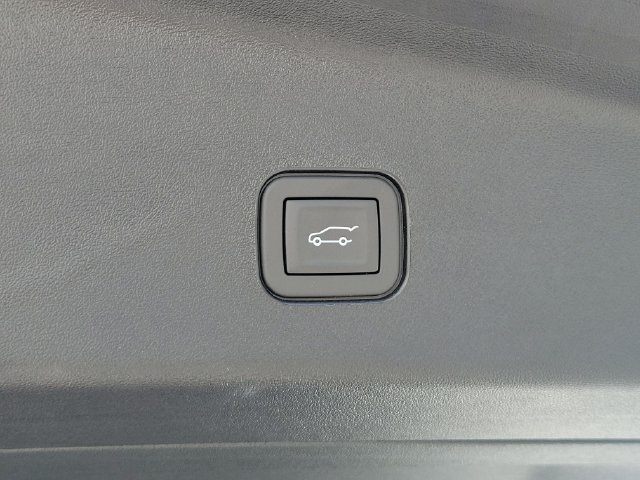 New 2027 Cadillac Vistiq Sport w/ LPO, Floor Liner Package AWD/4WD image 12