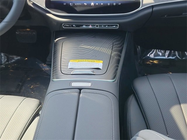 New 2025 Mercedes-Benz E 350 4MATIC Sedan image 11