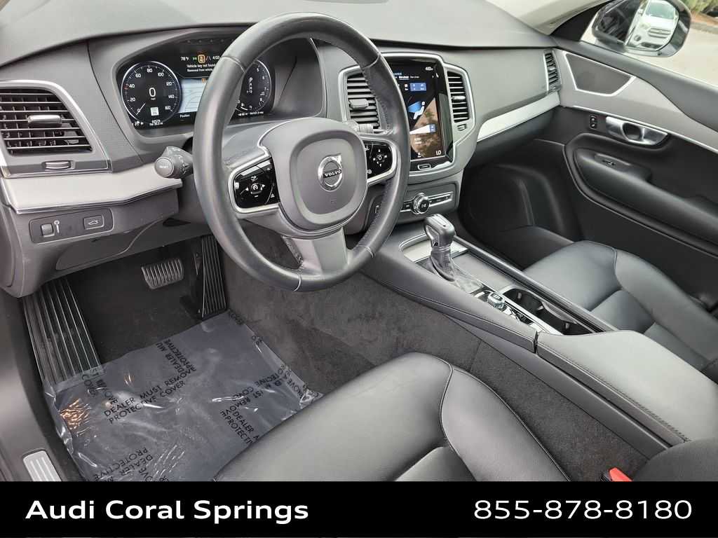 Used 2021 Volvo XC90 T5 Momentum w/ Protection Package Premier image 10