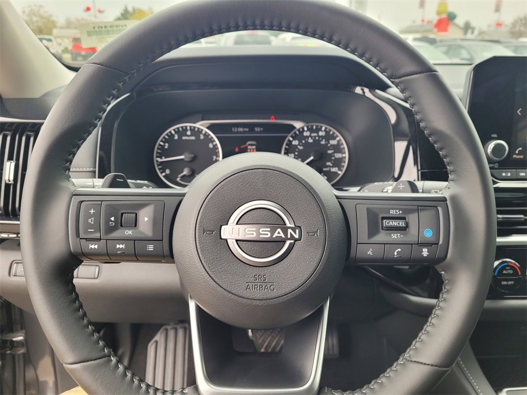 New 2025 Nissan Pathfinder SV w/ Cargo Package image 12