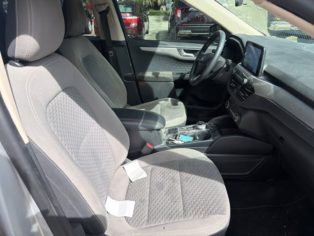 Used 2020 Ford Escape SE FWD image 28