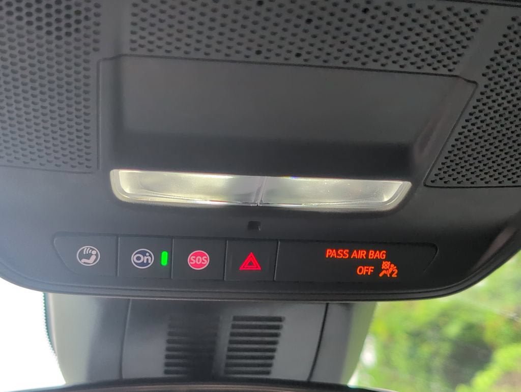 Used 2025 Chevrolet Equinox LT FWD image 19