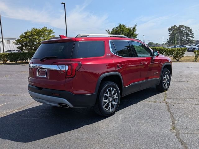 Used 2023 GMC Acadia SLE w/ Driver Convenience Package image 3