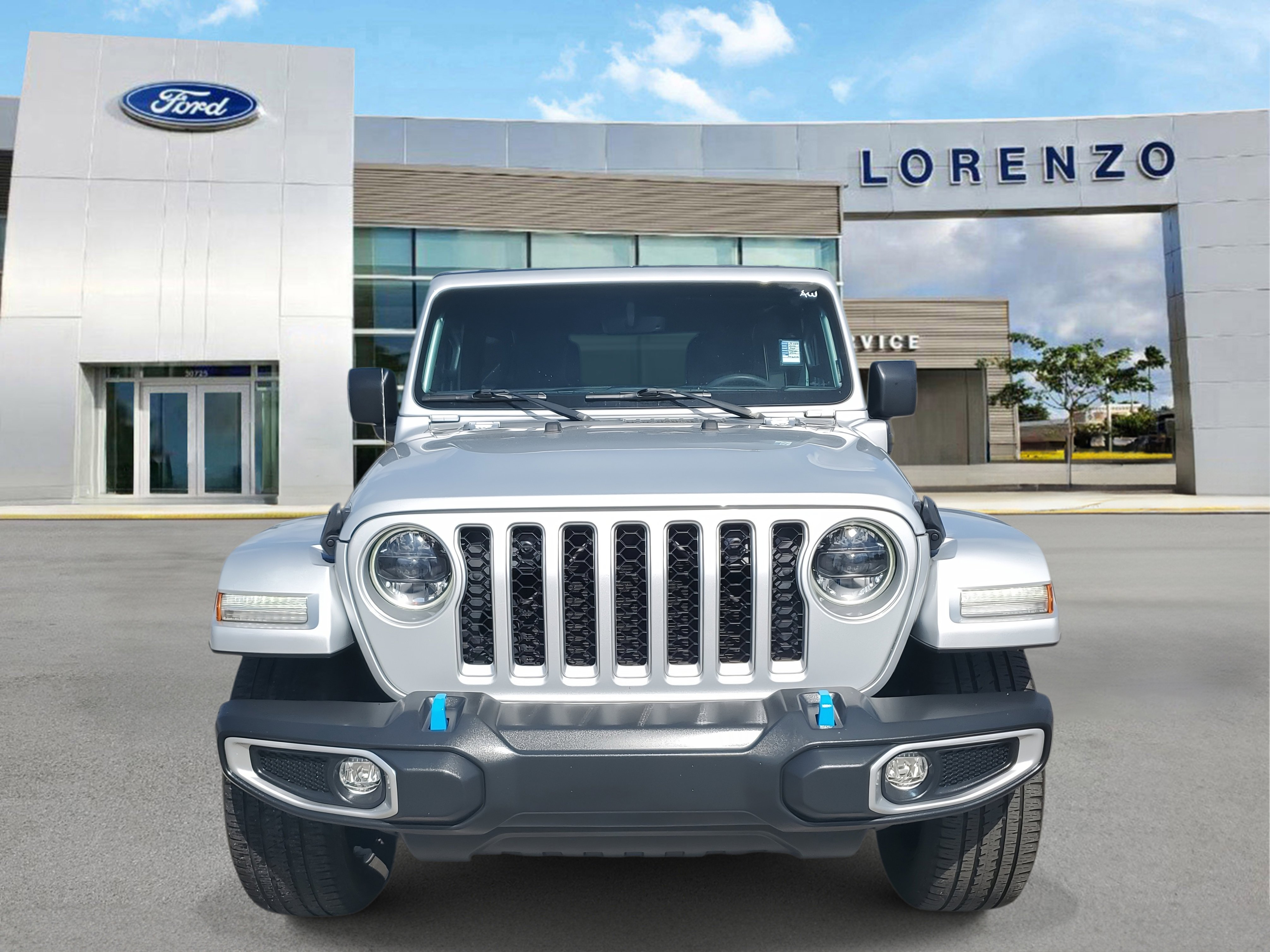 Used 2023 Jeep Wrangler Unlimited Sahara image 2