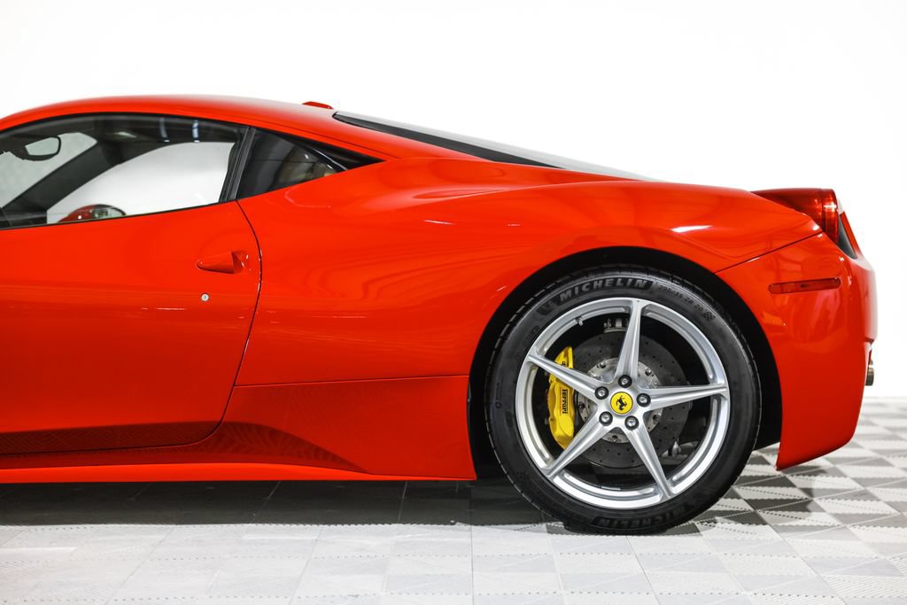 Used 2010 Ferrari 458 Italia Coupe RWD image 18