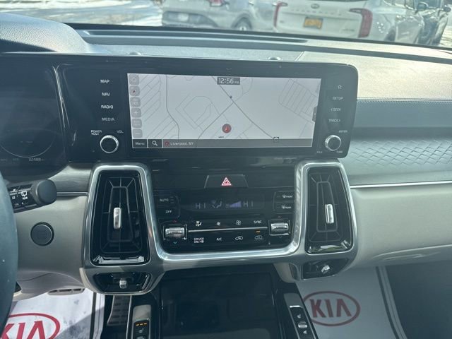 Certified 2024 Kia Sorento SX Prestige AWD/4WD image 12