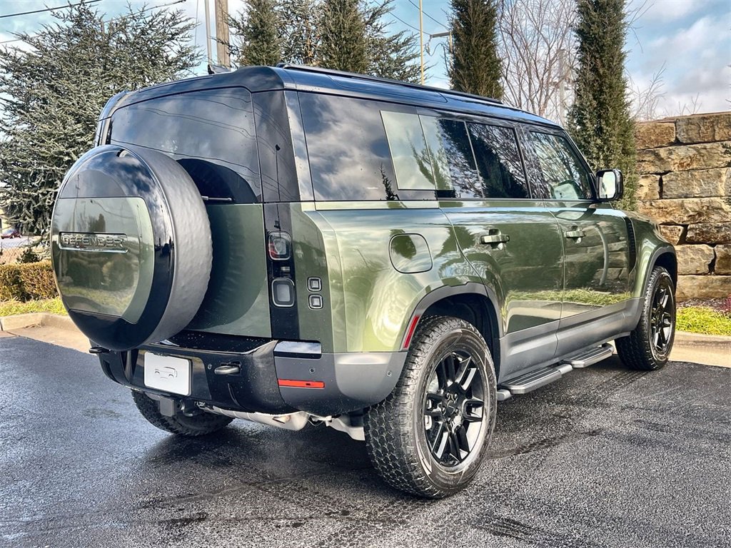 Used 2026 Land Rover Defender 110 S image 5