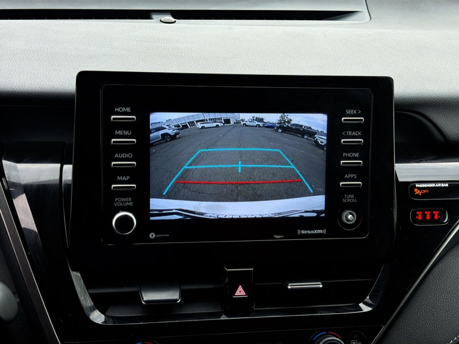 Used 2023 Toyota Camry SE FWD image 17