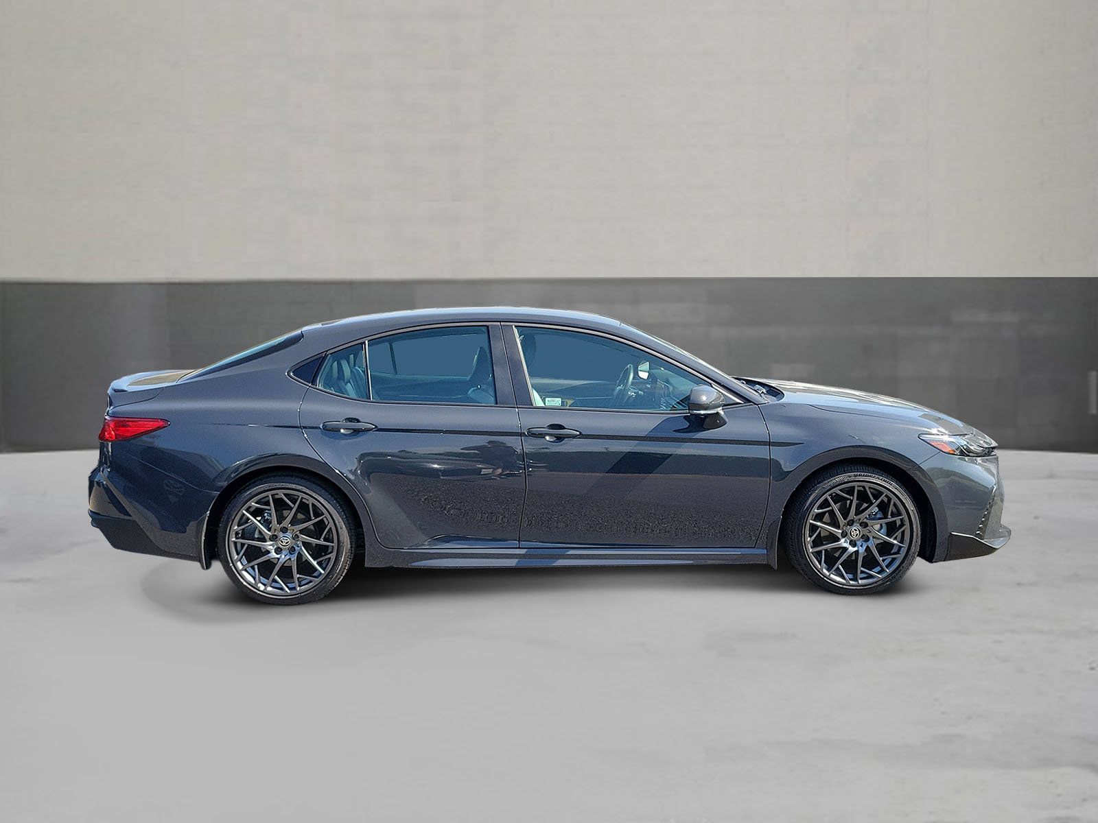 Used 2026 Toyota Camry SE FWD image 2