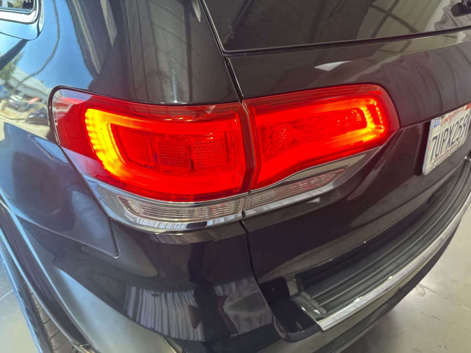 Used 2016 Jeep Grand Cherokee Overland RWD image 11