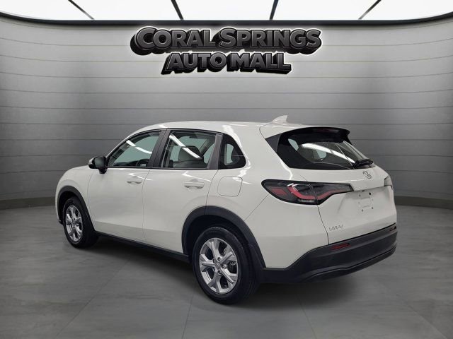 Certified 2023 Honda HR-V LX image 4