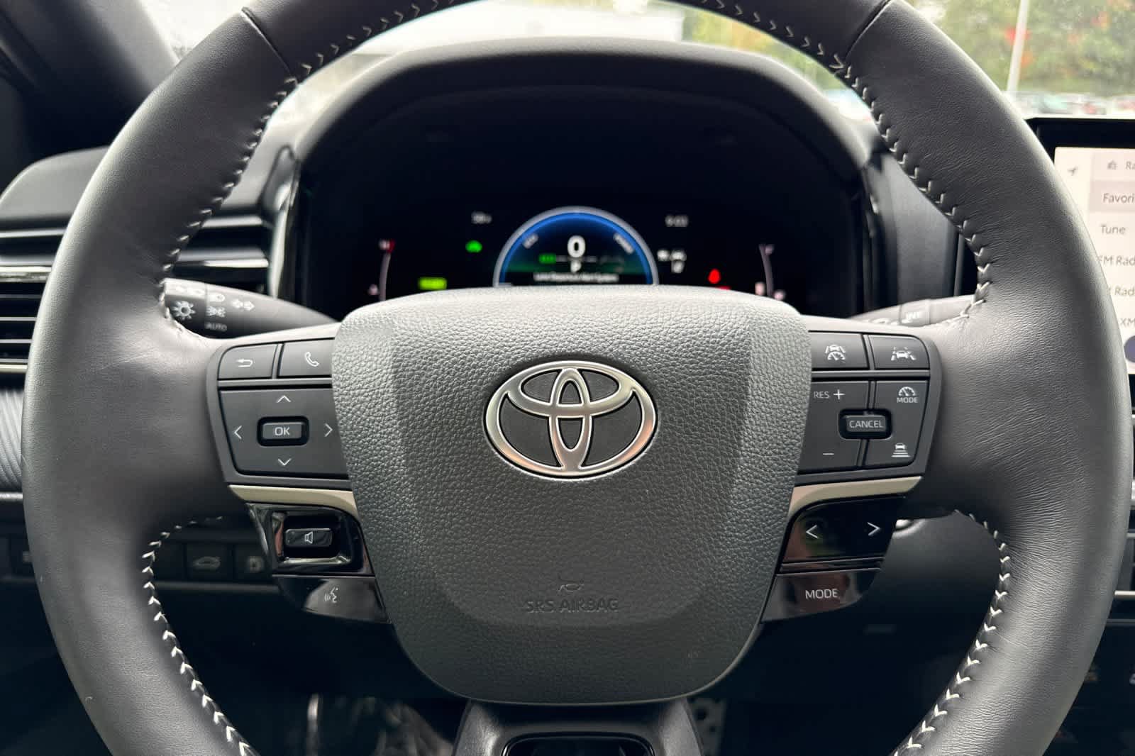 Used 2025 Toyota Camry SE AWD/4WD image 22