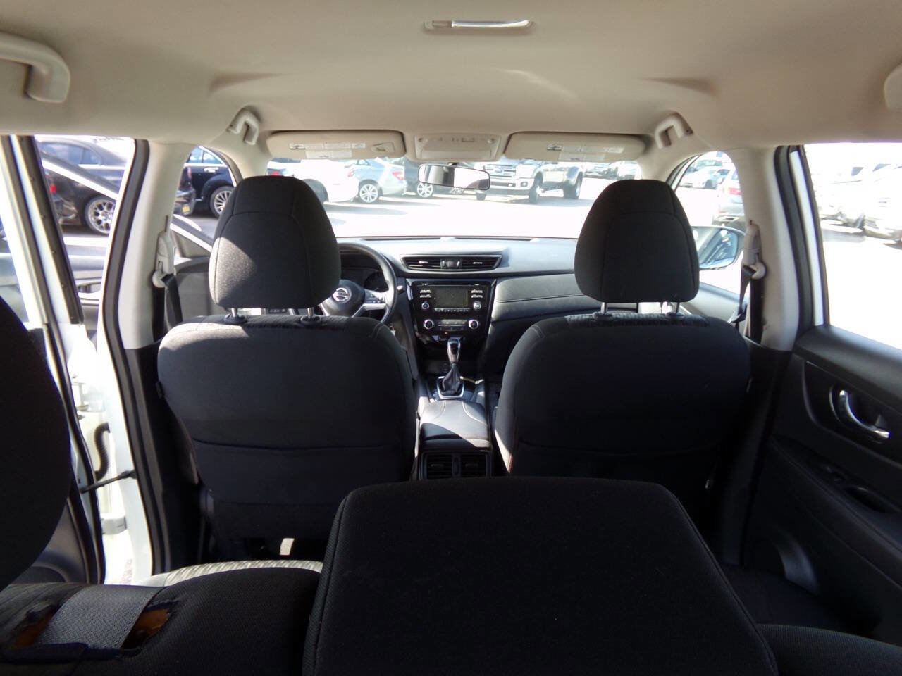 Used 2017 Nissan Rogue S image 17