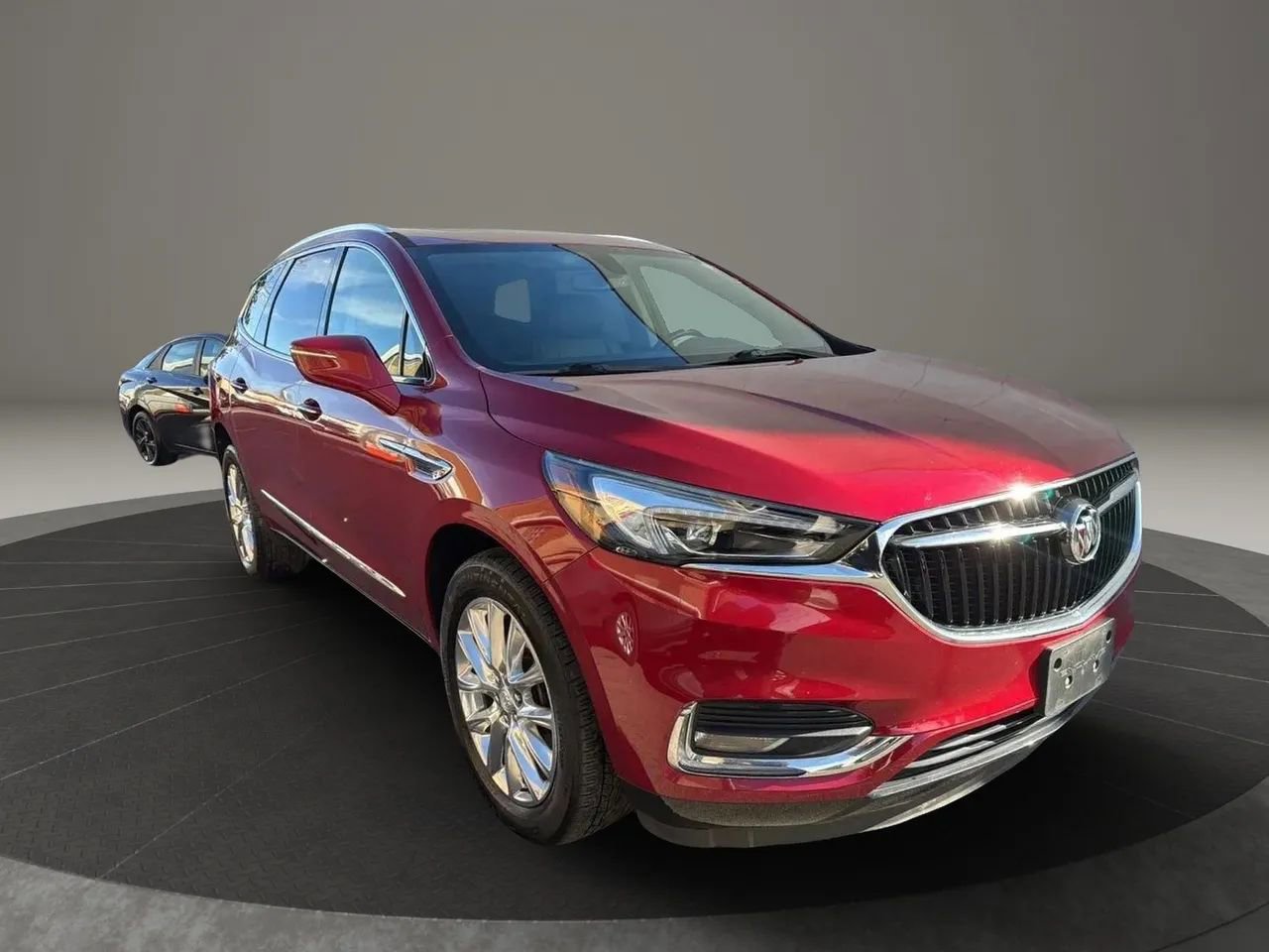 Used 2018 Buick Enclave Essence w/ Trailering Package image 3