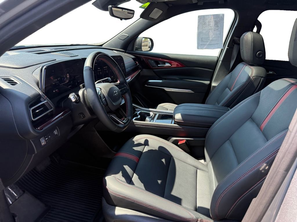 Certified 2024 Chevrolet Traverse RS w/ LPO, Floor Liner Package image 10