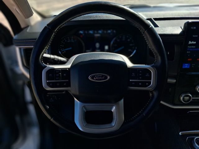 Used 2024 Ford Expedition XLT image 17
