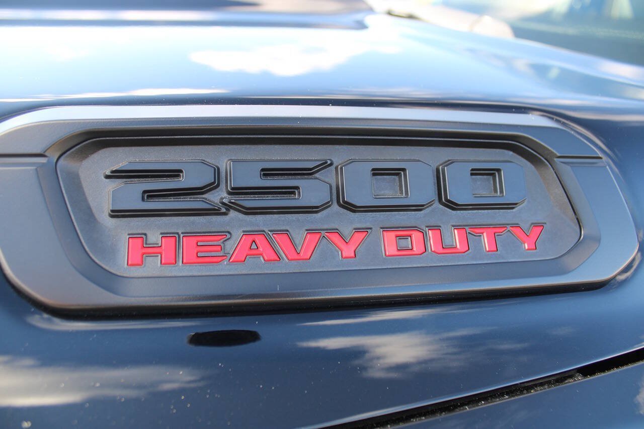 Used 2020 RAM 2500 Laramie w/ Night Edition AWD/4WD image 10
