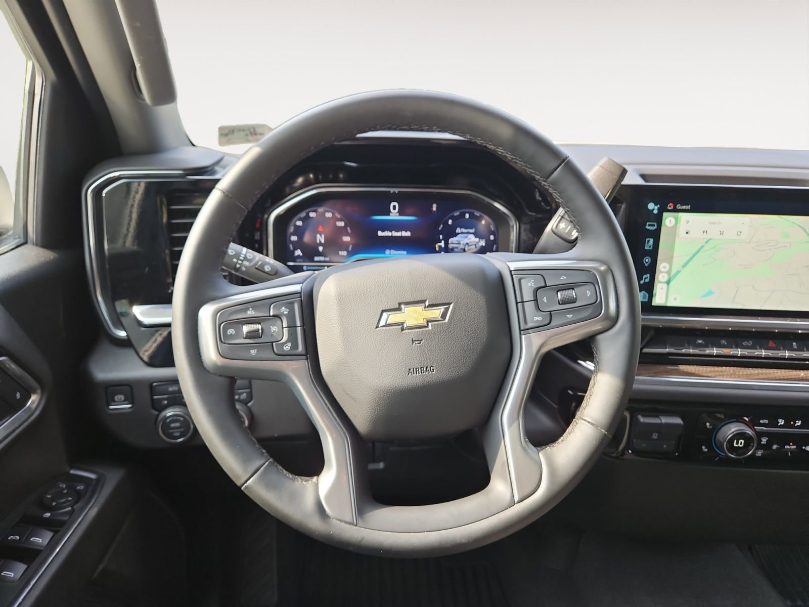 Used 2025 Chevrolet Silverado 1500 LT image 12