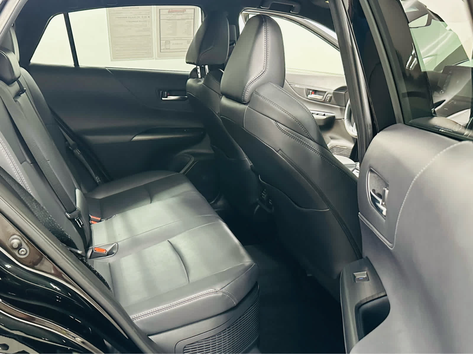 Certified 2022 Toyota Venza XLE AWD/4WD image 24