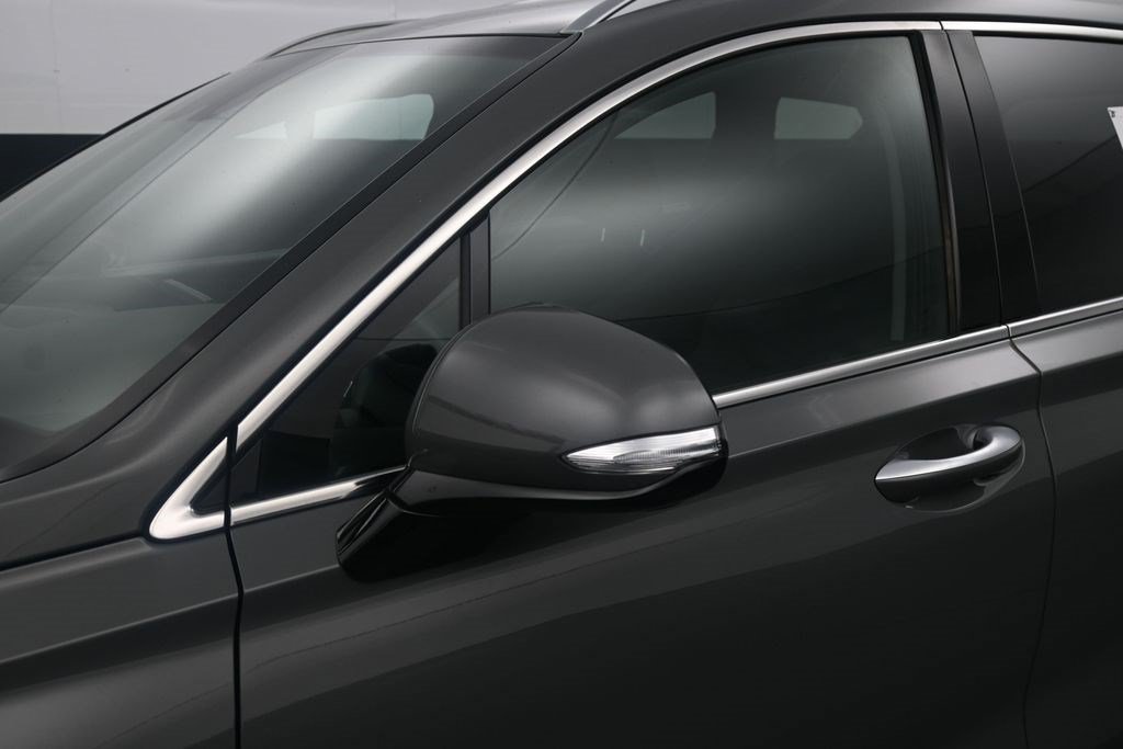 Used 2023 Hyundai Santa Fe SEL w/ Winter Weather Package FWD image 11