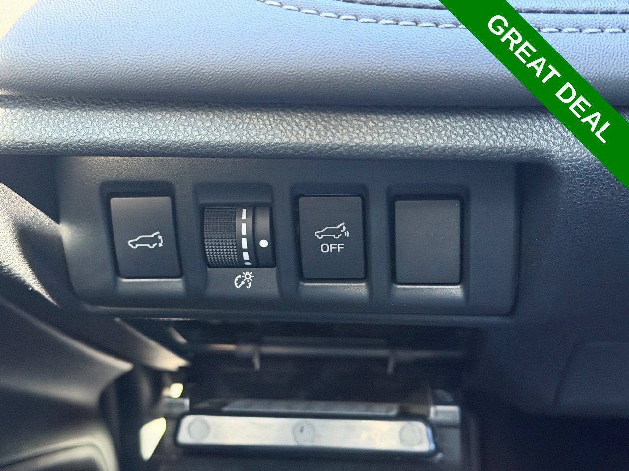 Used 2025 Subaru Outback Touring XT AWD/4WD image 23