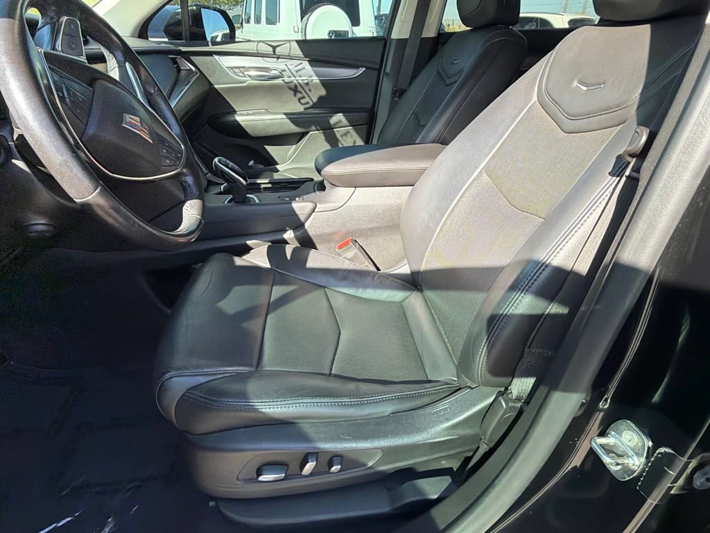 Used 2019 Cadillac XT5 Premium Luxury FWD image 23