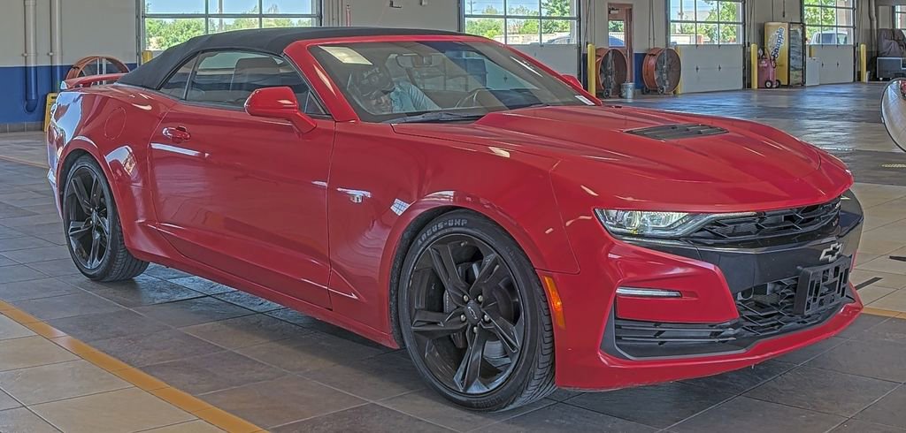Used 2019 Chevrolet Camaro SS image 1