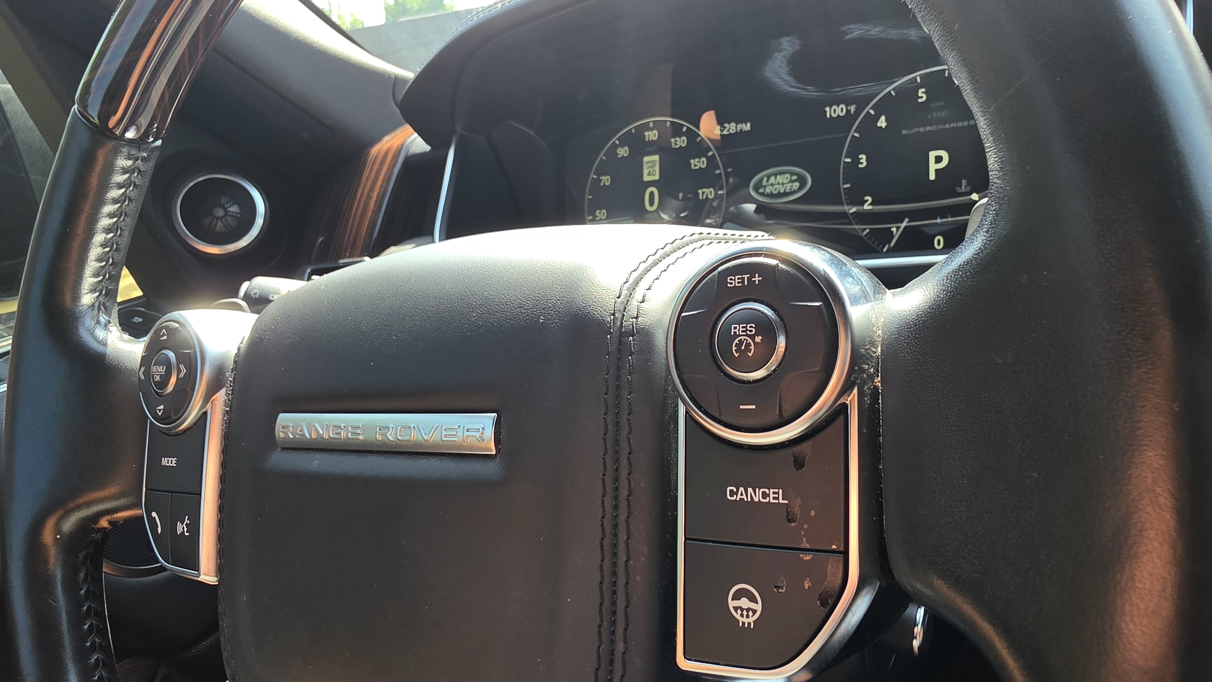 Used 2017 Land Rover Range Rover Supercharged AWD/4WD image 47