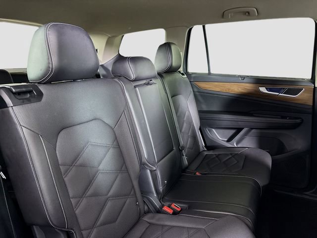 Used 2024 Volkswagen Atlas SE image 28