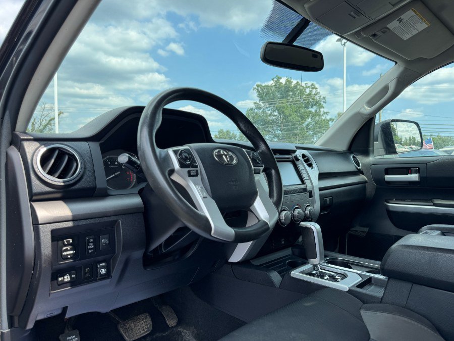 Used 2015 Toyota Tundra SR5 AWD/4WD image 14