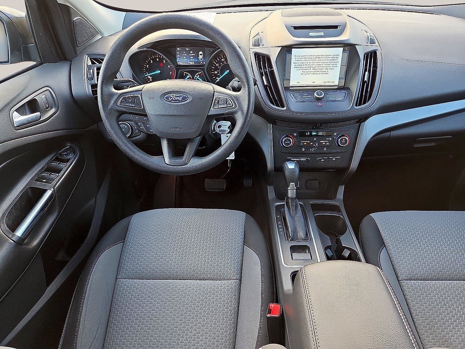 Used 2017 Ford Escape SE w/ Equipment Group 201A FWD image 13