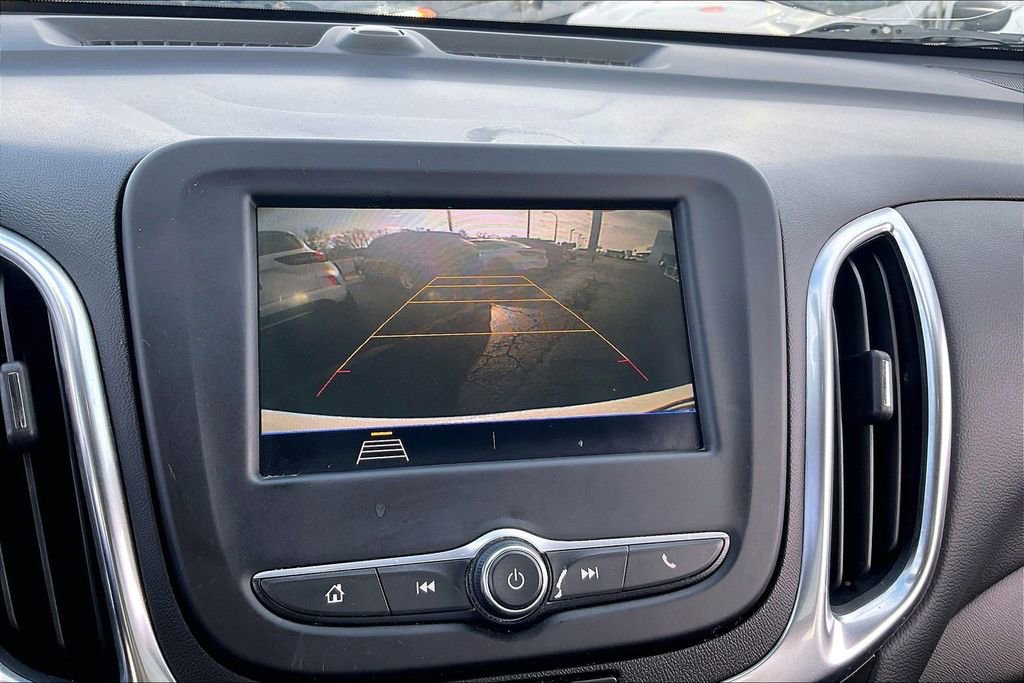 Used 2021 Chevrolet Equinox LT image 19