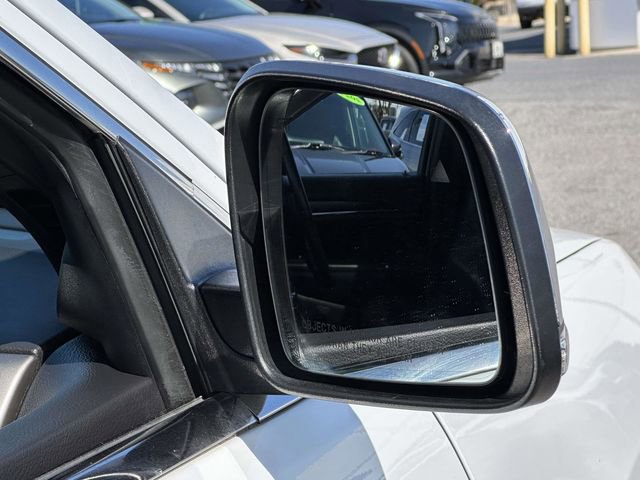 Used 2018 Jeep Grand Cherokee Limited w/ Luxury Group II image 28