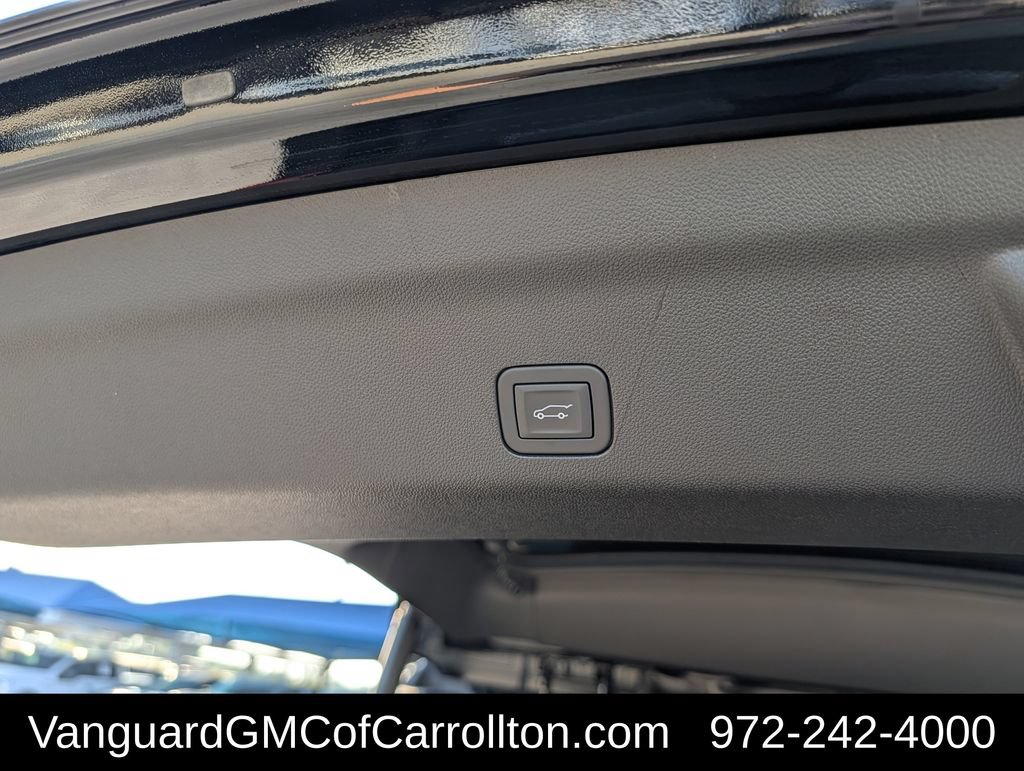 New 2026 GMC Yukon AT4 Ultimate w/ LPO, Floor Liner Package AWD/4WD image 31
