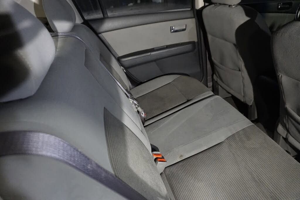 Used 2010 Nissan Sentra 2.0 S w/ Convenience Pkg FWD image 22