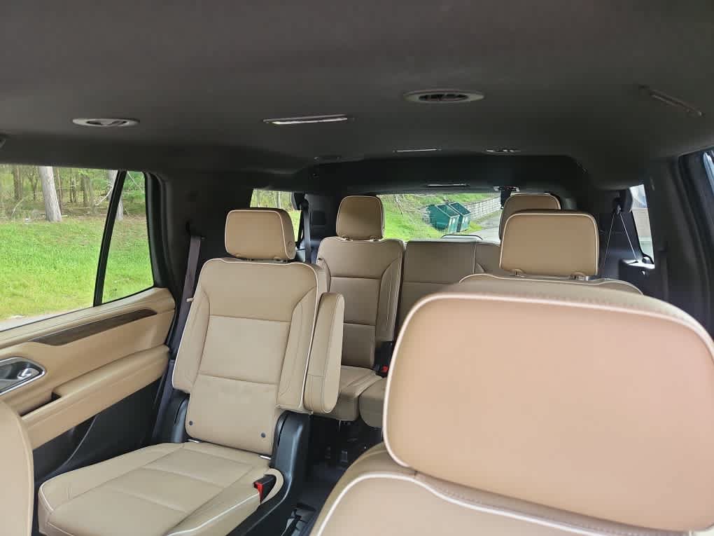 Used 2021 Chevrolet Tahoe Premier AWD/4WD image 18