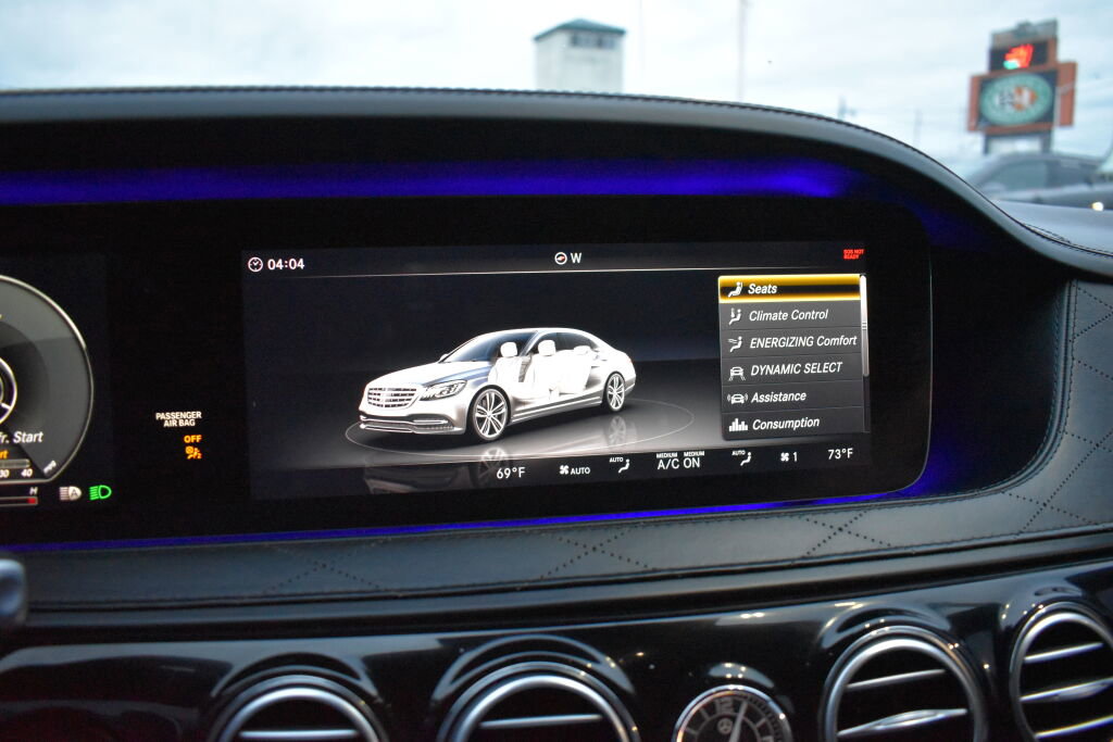 Used 2018 Mercedes-Benz S 560 Sedan w/ AMG Line Exterior image 22