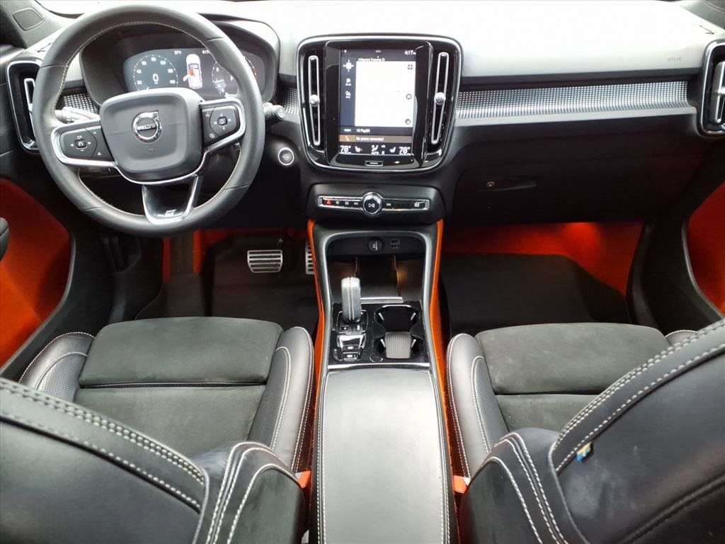 Used 2020 Volvo XC40 T4 R-Design w/ Protection Package Premier image 12