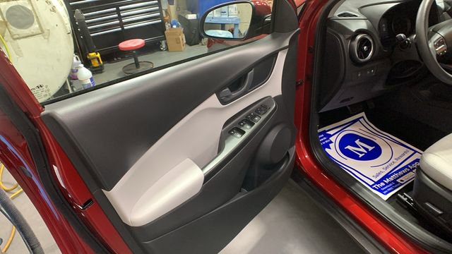 Used 2023 Hyundai Kona SEL w/ Cargo Package image 9