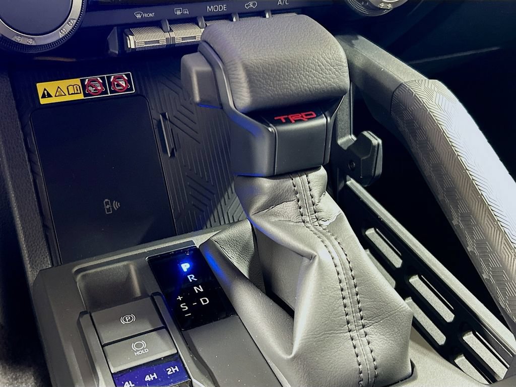 New 2026 Toyota 4Runner TRD Off-Road Premium AWD/4WD image 15